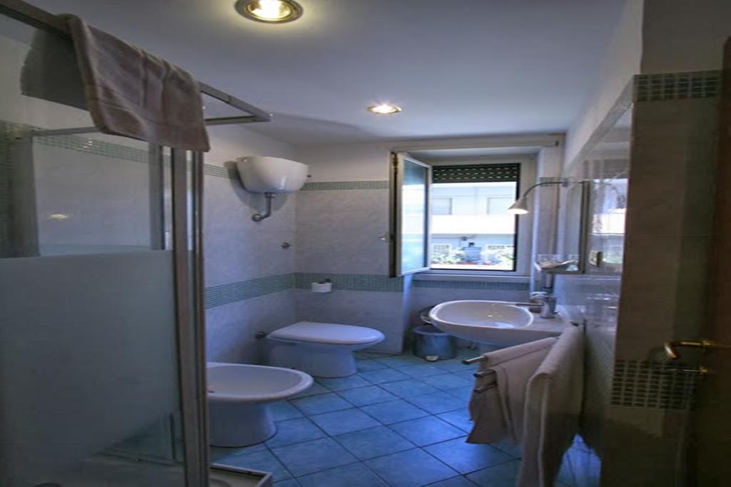 Guest House San Peter โรม ภายนอก รูปภาพ