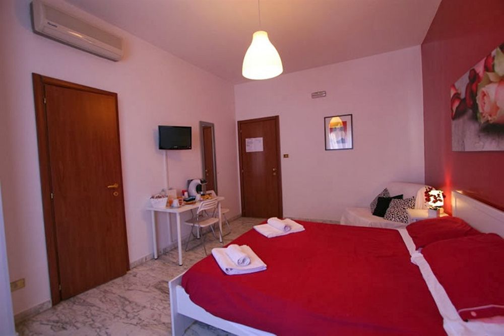 Guest House San Peter โรม ภายนอก รูปภาพ