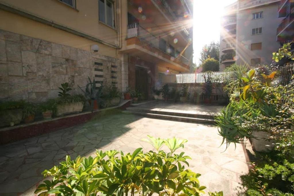 Guest House San Peter โรม ภายนอก รูปภาพ