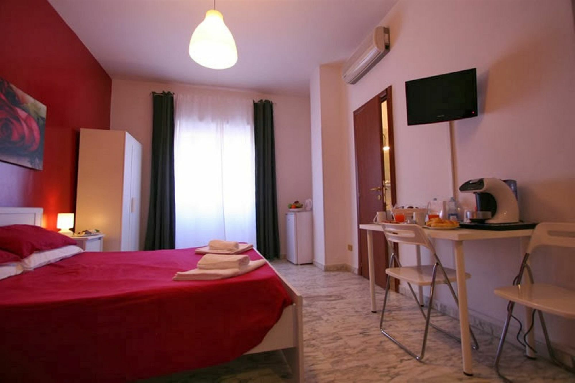 Guest House San Peter โรม ภายนอก รูปภาพ