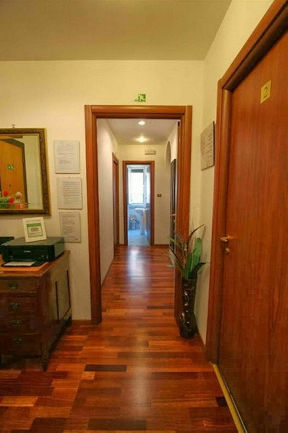 Guest House San Peter โรม ภายนอก รูปภาพ